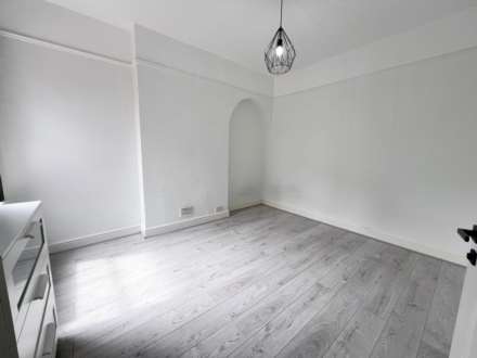 West Hill Road, Luton, Image 17