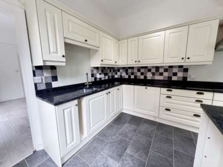 West Hill Road, Luton, Image 9