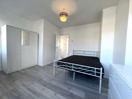 Fourth Avenue, Luton, Image 6