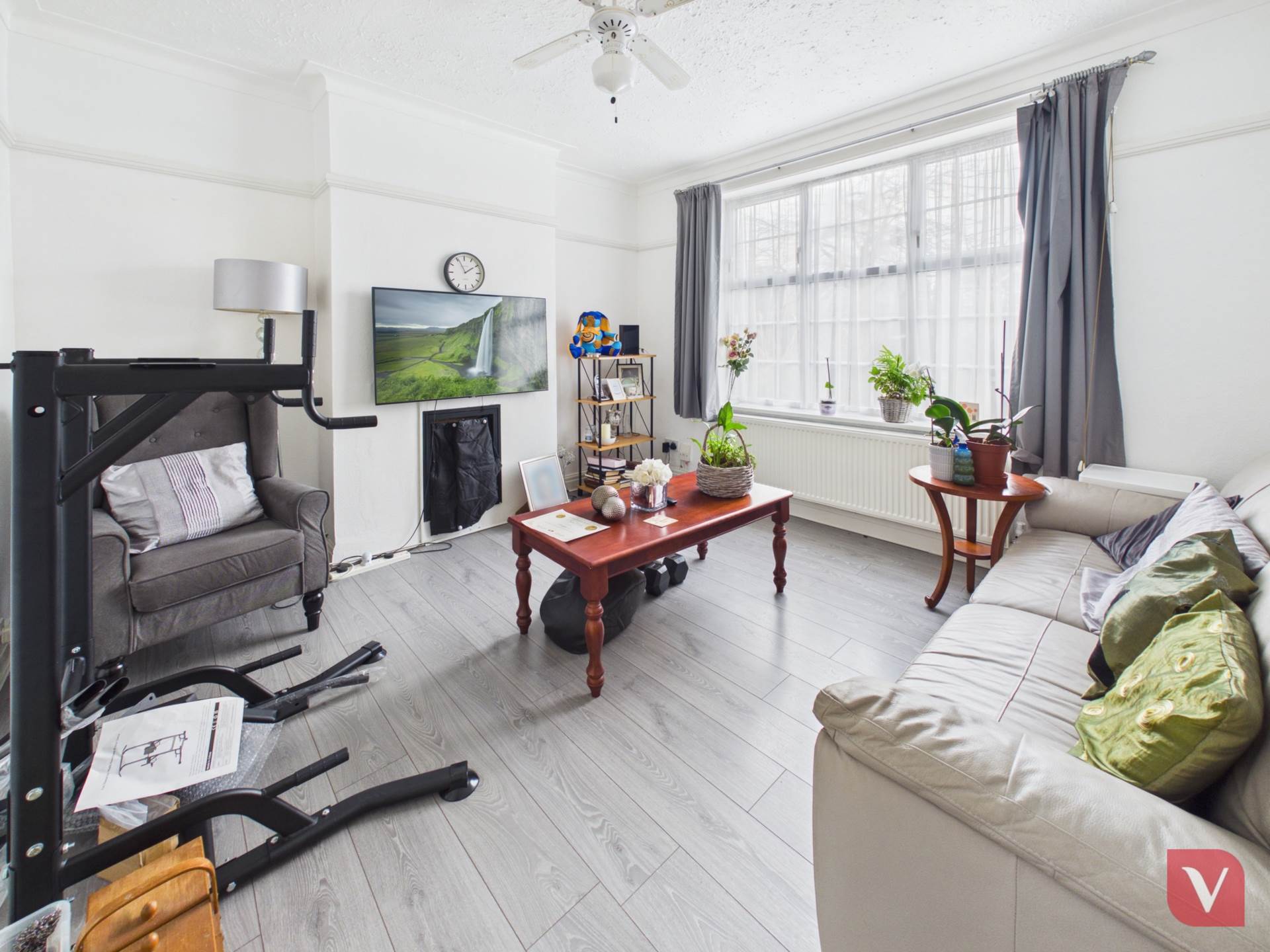 Dunstable Court, Luton, Image 7