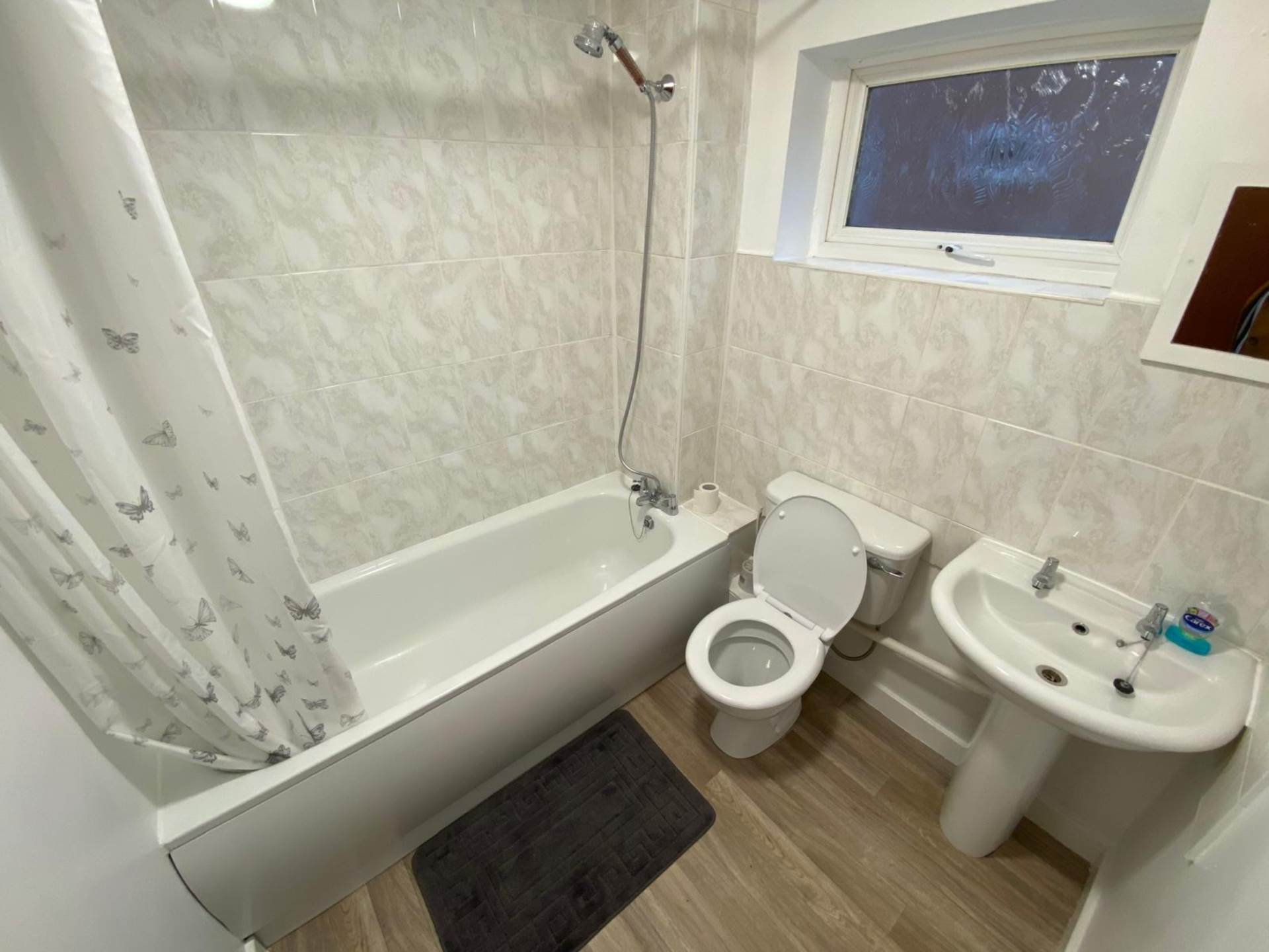 Moorland Gardens, Luton, Image 4