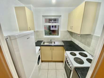 Moorland Gardens, Luton, Image 5