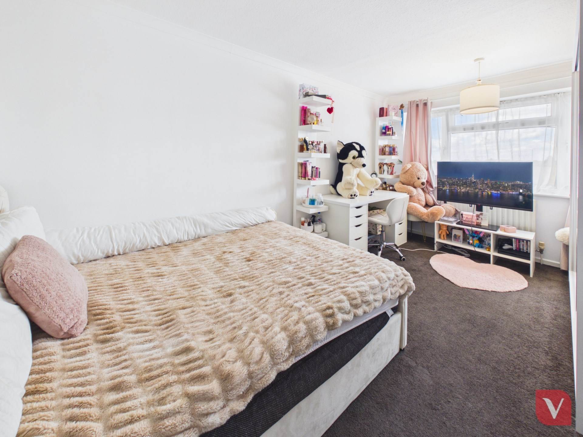Kinross Crescent, Luton, Image 8