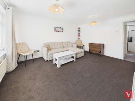 Kinross Crescent, Luton, Image 3