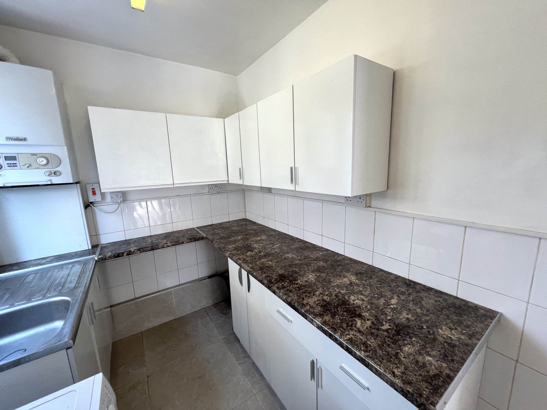 Chester Ave, Luton, Image 6