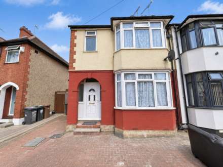 Property For Rent Chester Ave, Luton