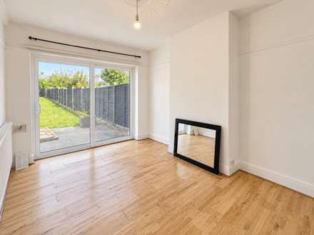 Chester Ave, Luton, Image 11