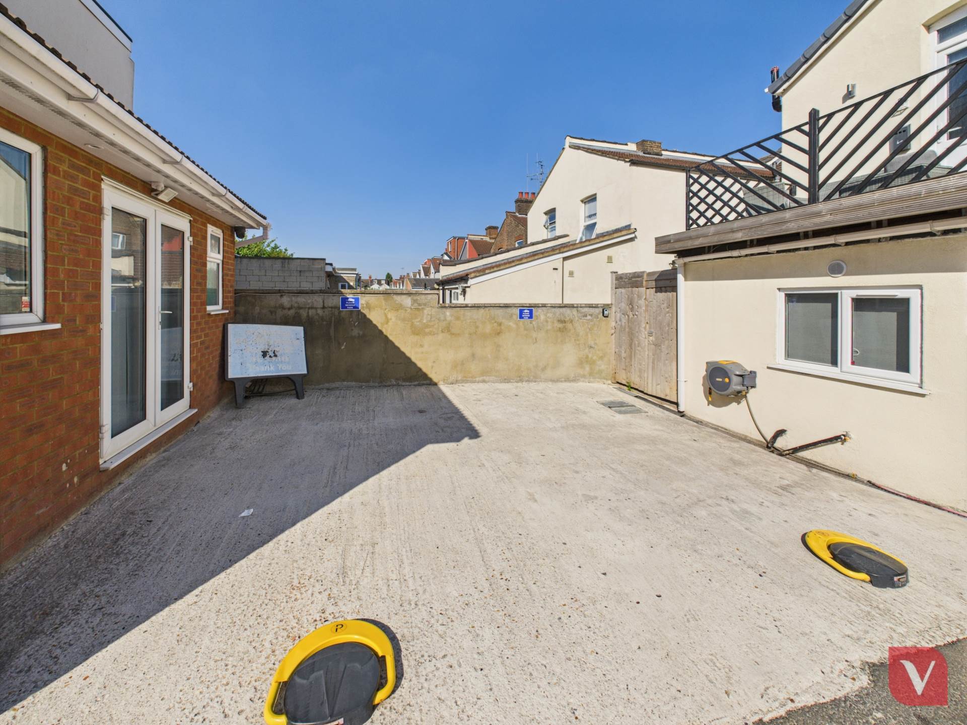 Chatsworth Road, Luton, Image 19