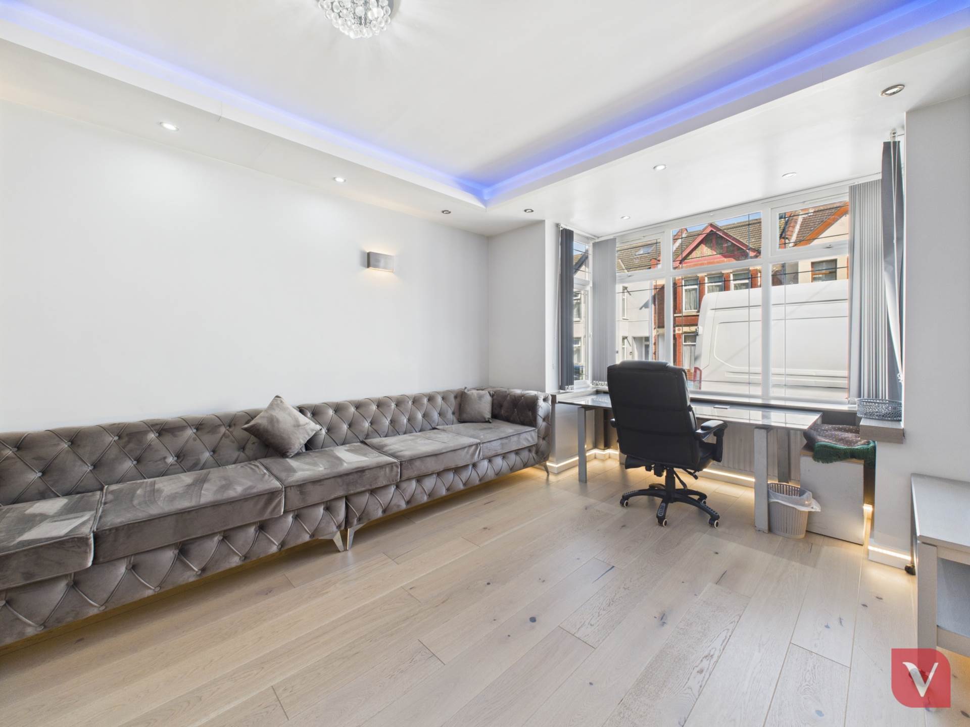 Chatsworth Road, Luton, Image 2