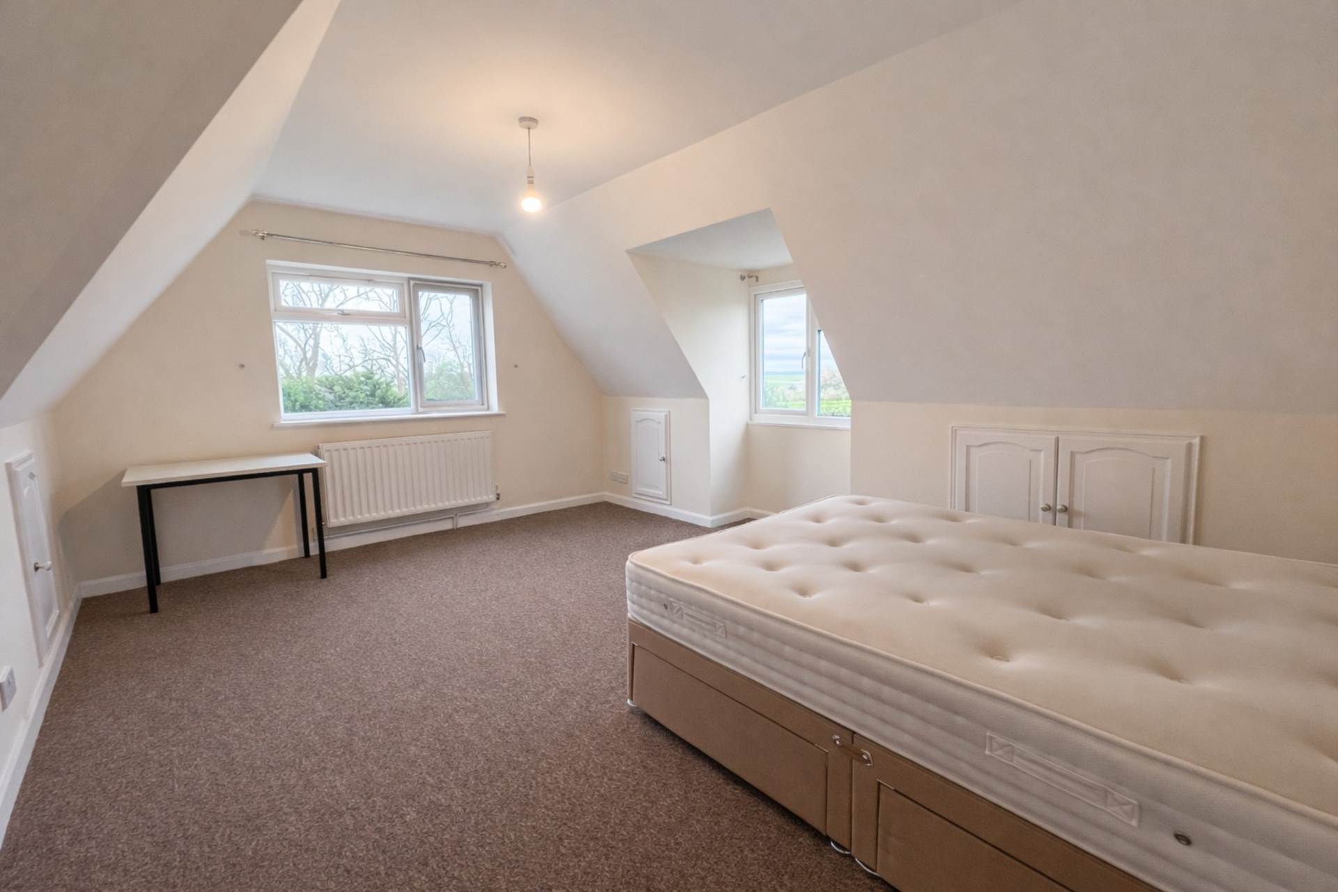 College Road, Bedford, Image 3