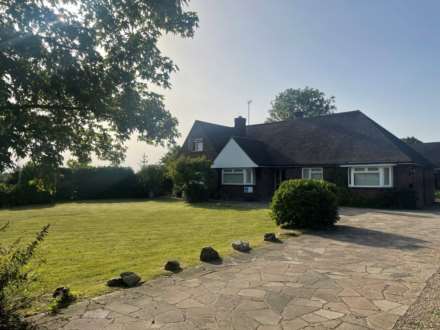 College Road, Bedford, Image 1