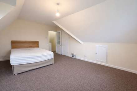 College Road, Bedford, Image 2