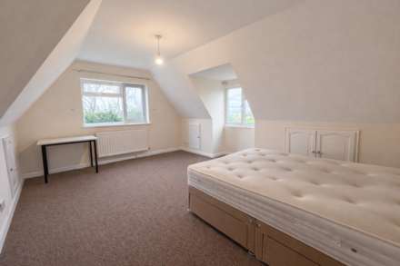 College Road, Bedford, Image 3