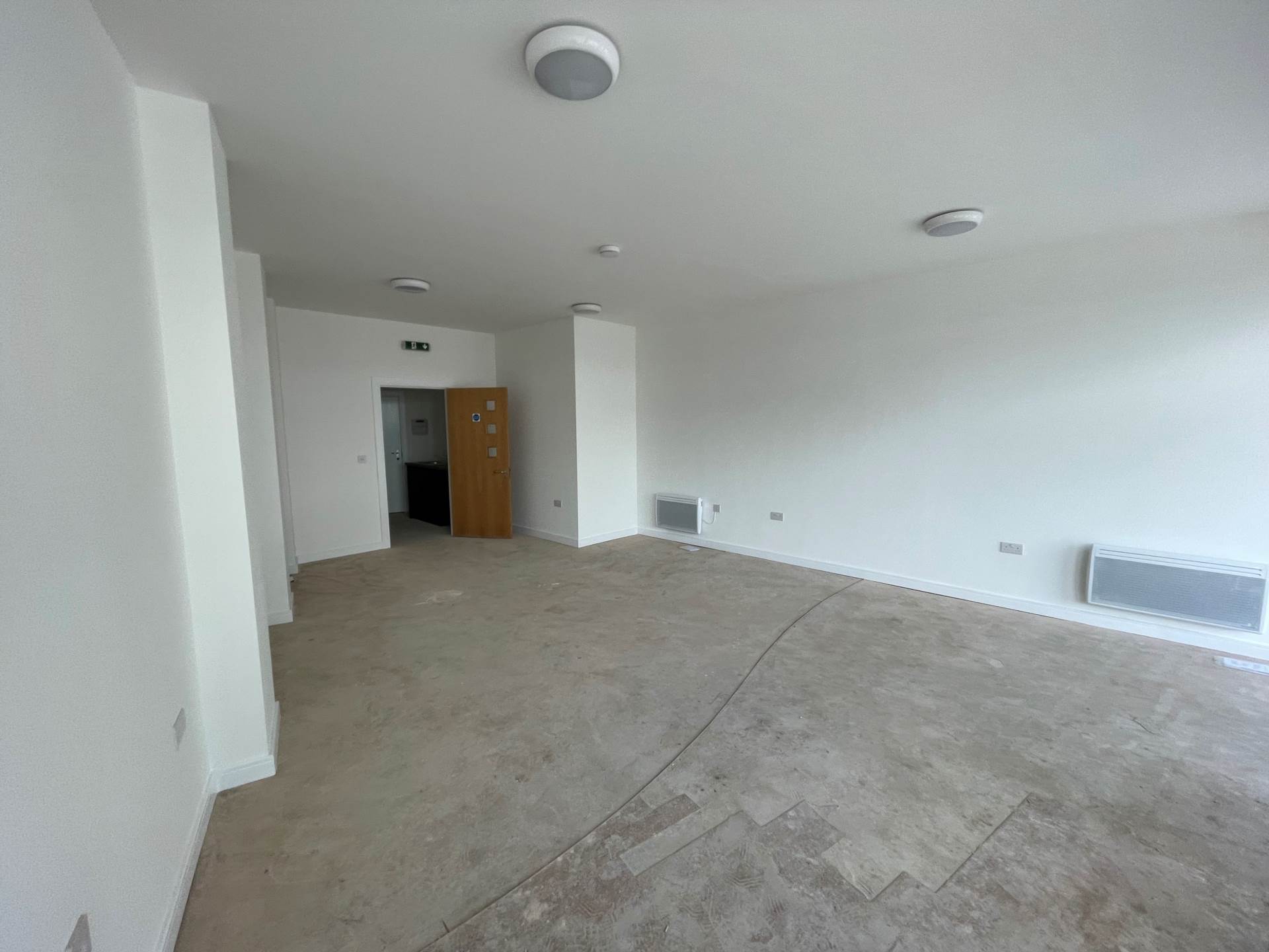 Bedford Town Centre Retail Unit To Let, Image 4
