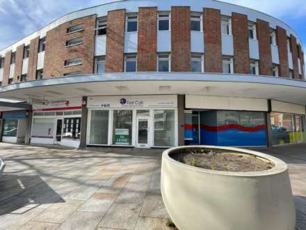Bedford Town Centre Retail Unit To Let, Image 2