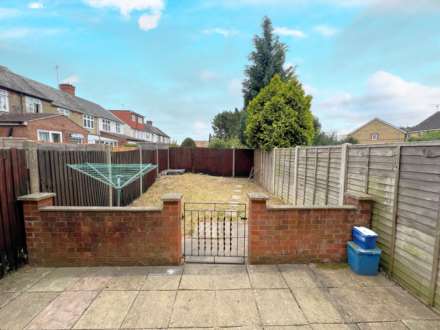 Larkspur Gardens, Luton, Image 2