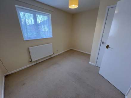 Larkspur Gardens, Luton, Image 4