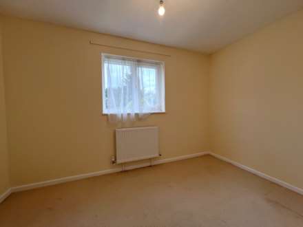 Larkspur Gardens, Luton, Image 6