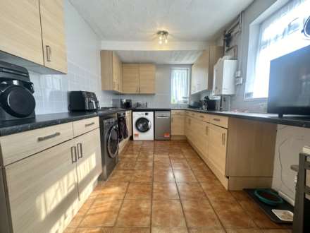 Mostyn Road, Luton, Image 4