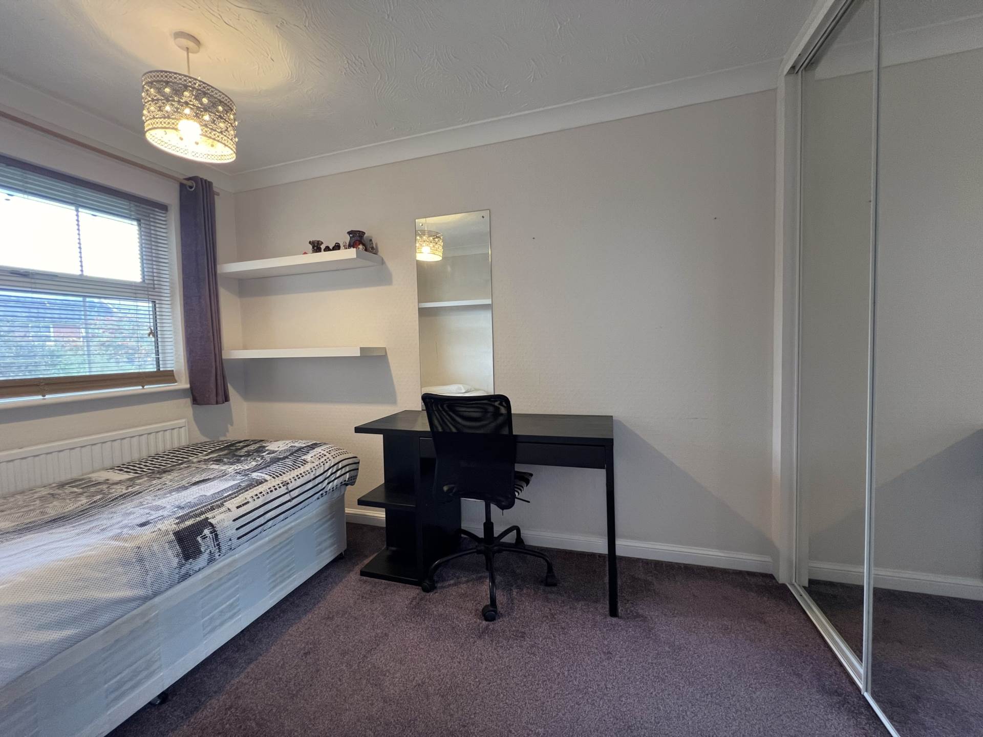 Cresswell Gardens, Luton, Image 6