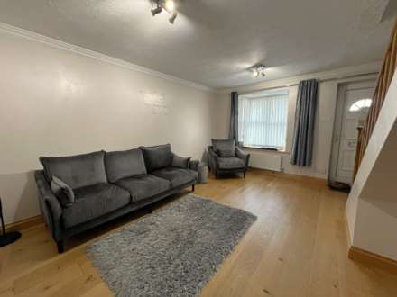 Cresswell Gardens, Luton, Image 10