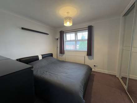Cresswell Gardens, Luton, Image 11