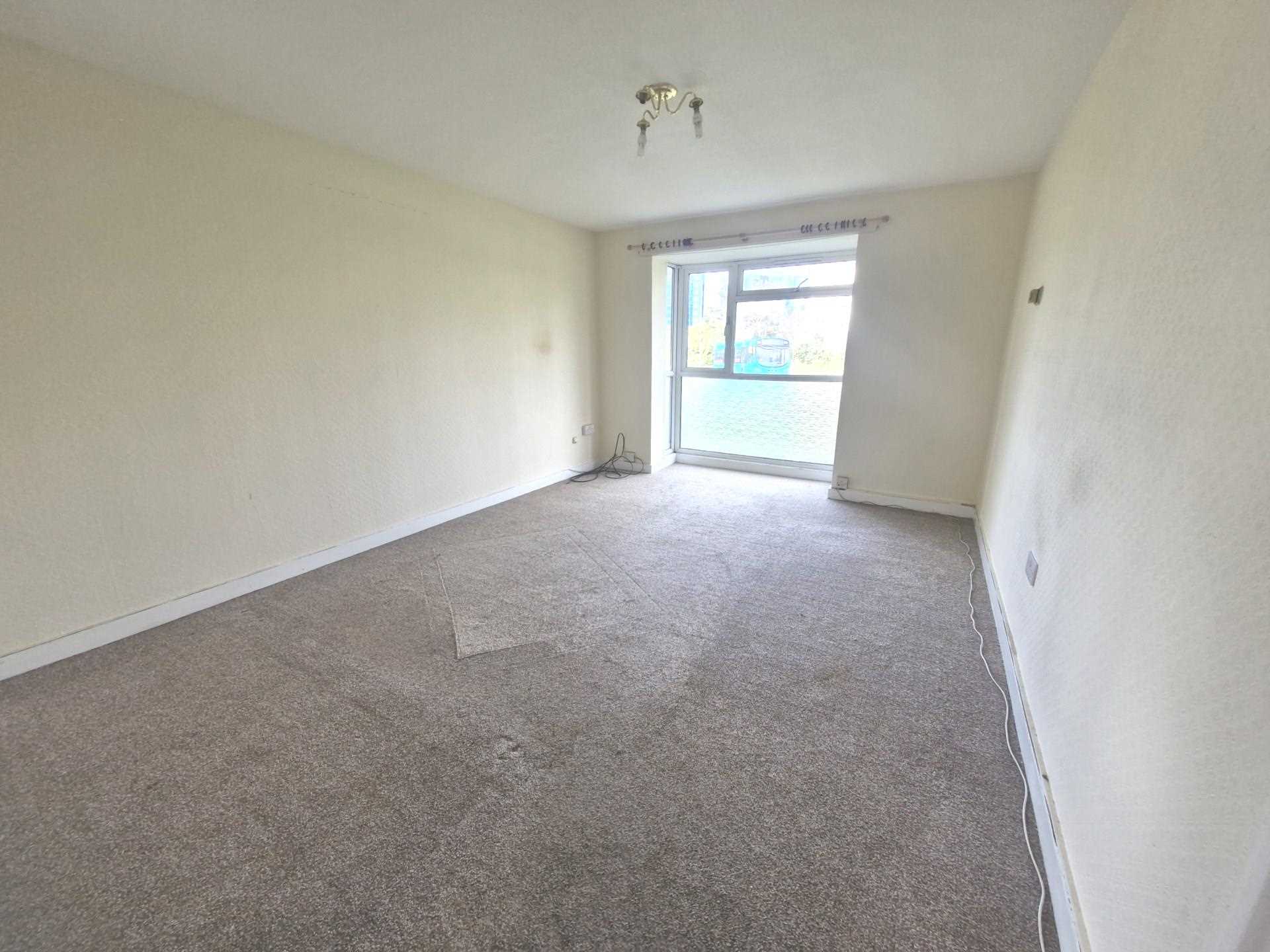 Spear Close, Luton, Image 2