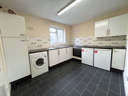 Spear Close, Luton, Image 3