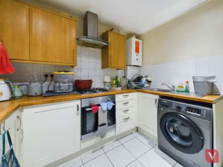 Birdsfoot Lane, Luton, Image 4