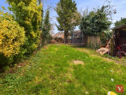 Birdsfoot Lane, Luton, Image 7
