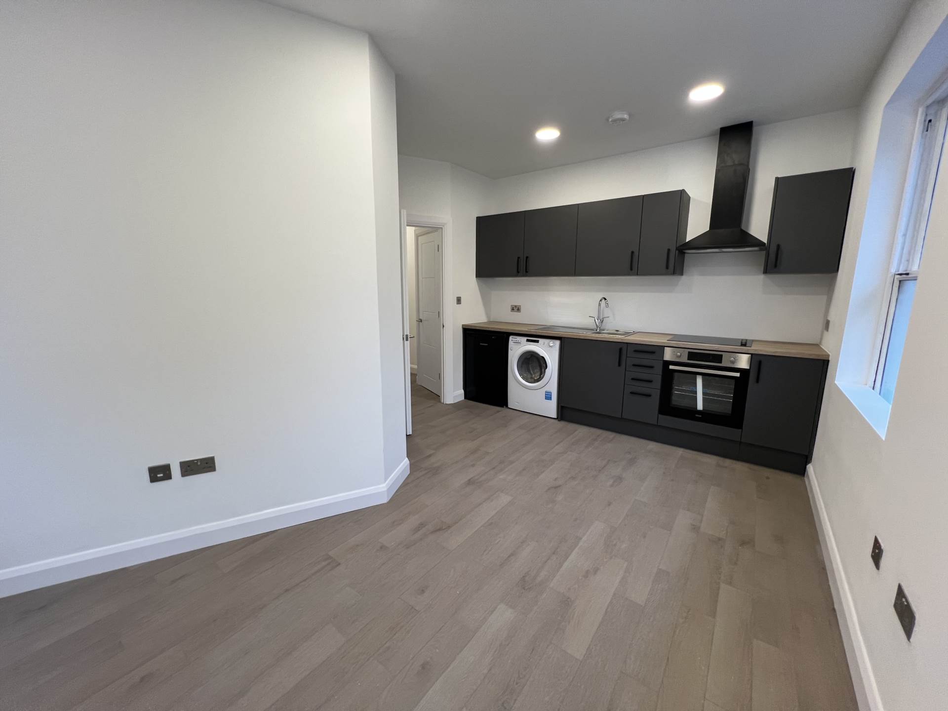 Flat 5, Dunstable Place, Luton, Image 3