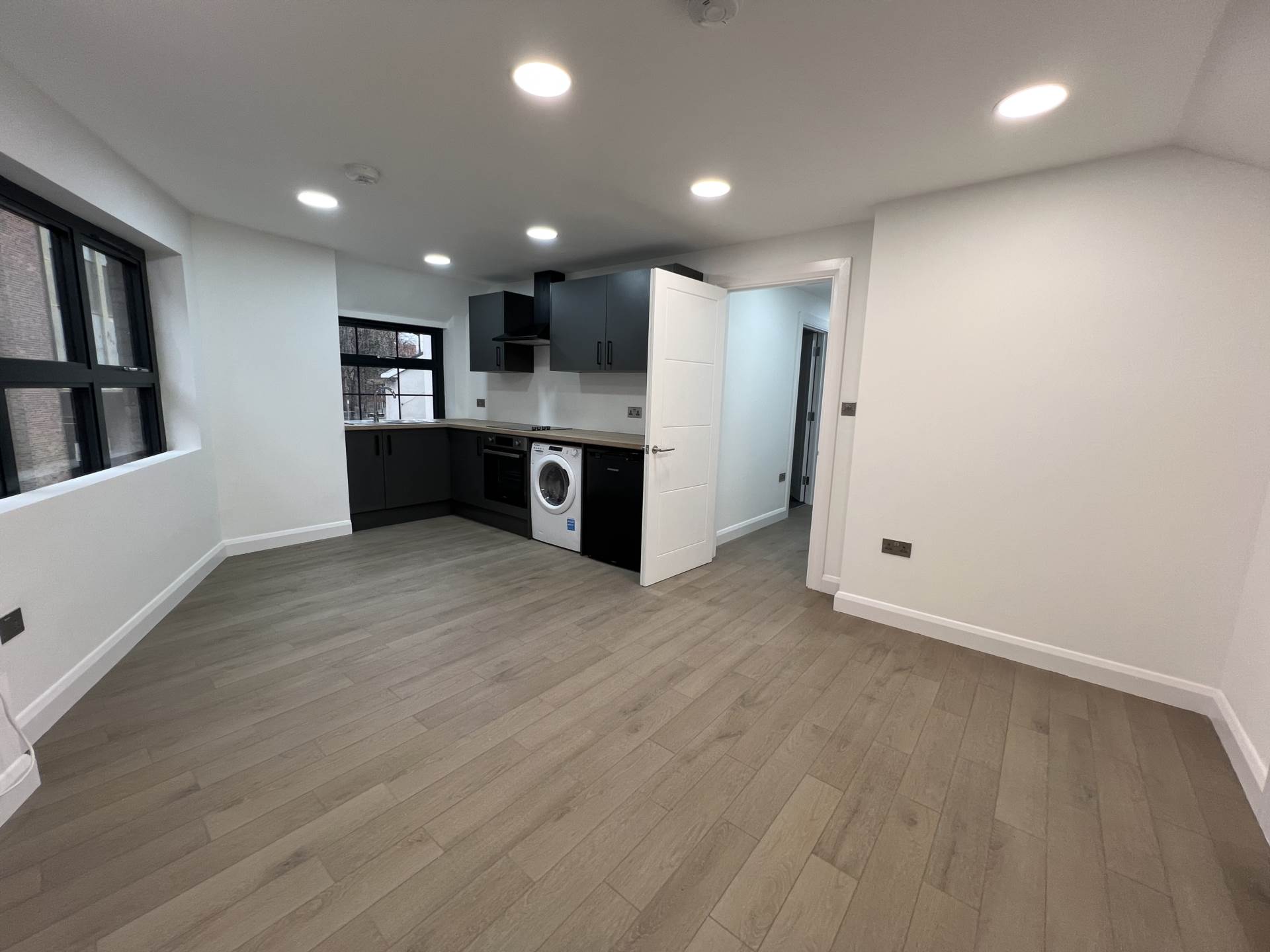 Flat 8, Dunstable Place, Luton, Image 4