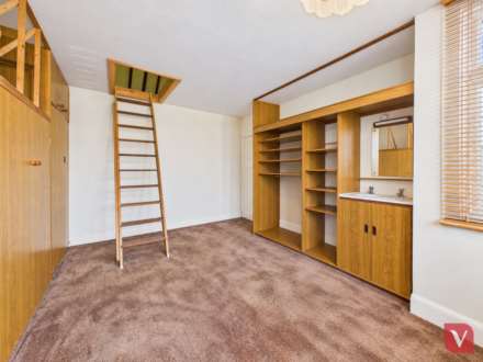 Culverhouse Road, Luton, Image 9