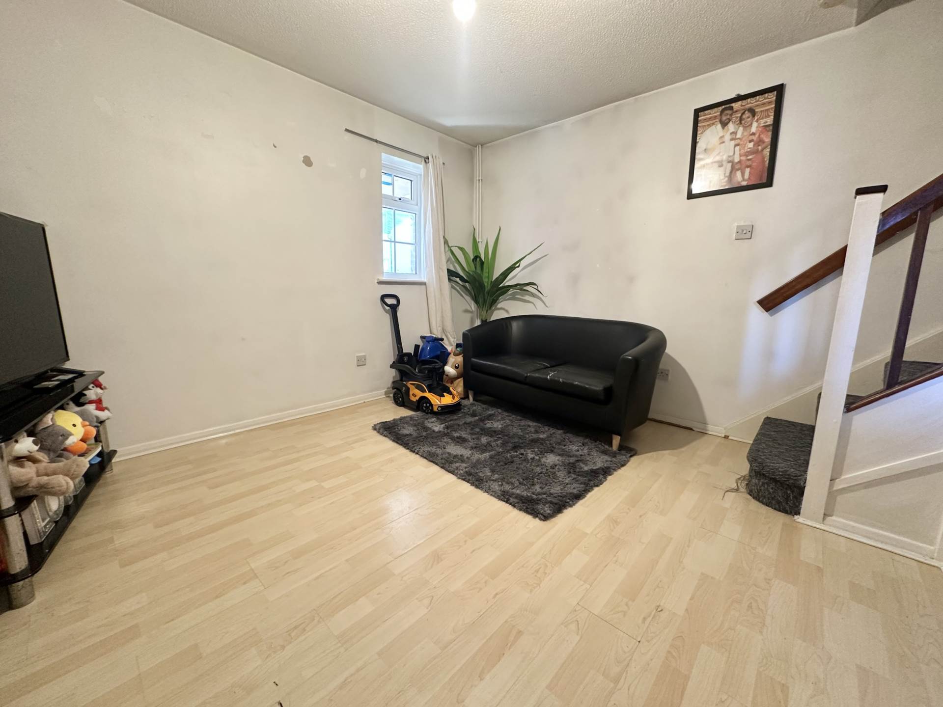 Dorrington Close, Luton, Image 2