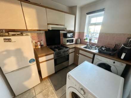 Dorrington Close, Luton, Image 4