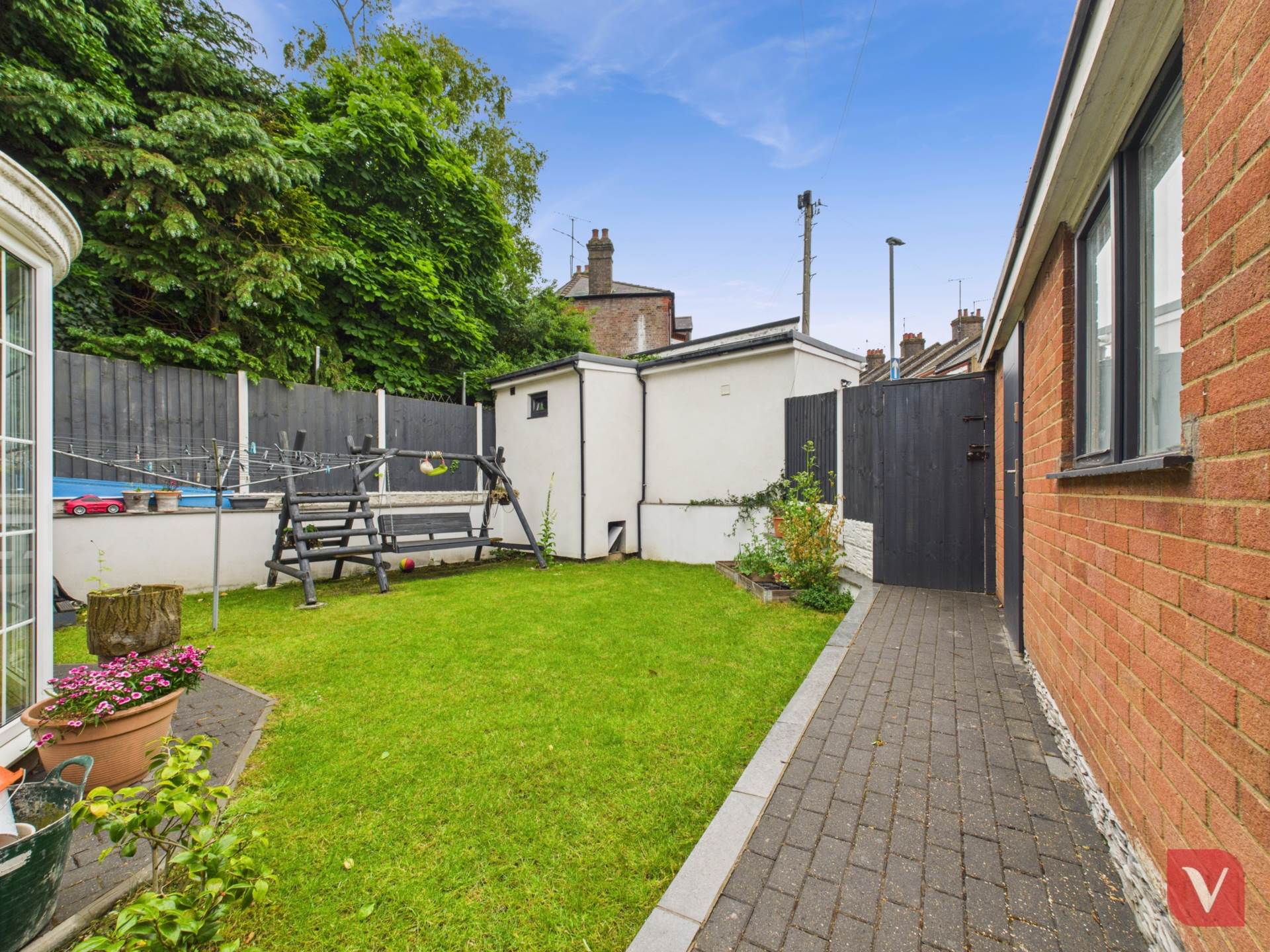Farley Hill, Luton, Image 26