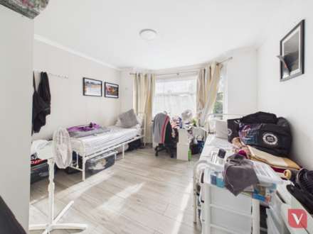 Halfway Ave, Luton, Image 12
