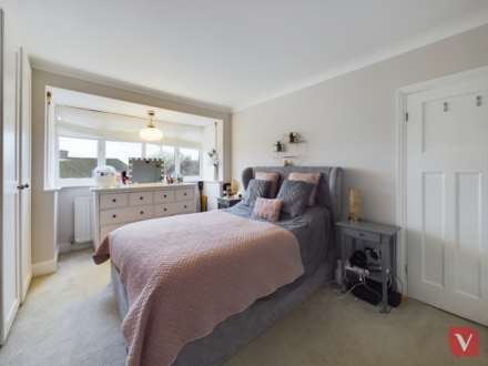 Wardown Crescent, Luton, Image 15