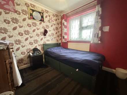 Brunel Road, Luton, Image 10