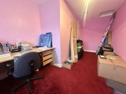 Brunel Road, Luton, Image 15