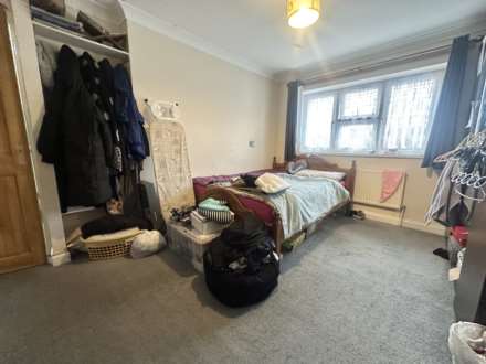 Brunel Road, Luton, Image 16