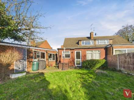 Park View Close, Luton, Image 12