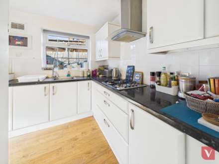 Park View Close, Luton, Image 7