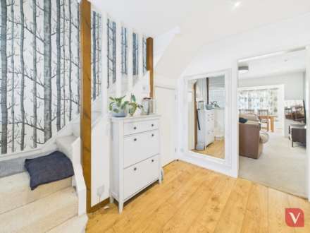 Park View Close, Luton, Image 8