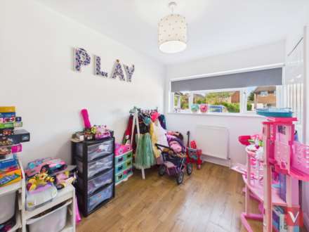 Thelby Close, Luton, Image 15