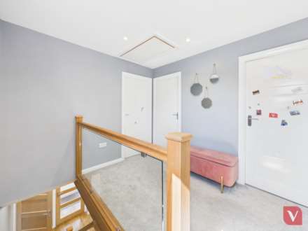 Thelby Close, Luton, Image 19