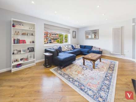 Thelby Close, Luton, Image 2