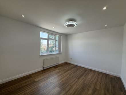 Park Avenue, Luton, Image 13