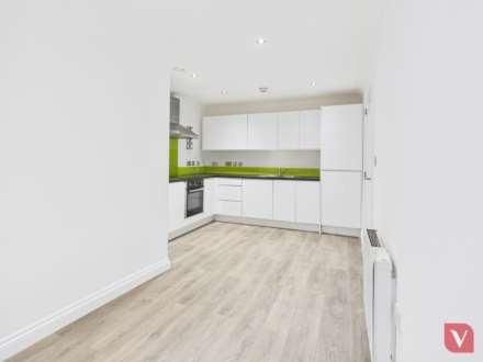 High Street North, Dunstable, Image 7