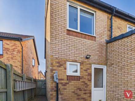 Morebath Grove, Furzton, Image 9